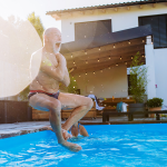 Mit Hilfe einer geriatrischen Reha, kann man wieder mit Spass den Alltag geniessen.