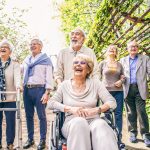 Gehilfen sind ideal, um auch im Alter mit Freude mobil sein zu können.